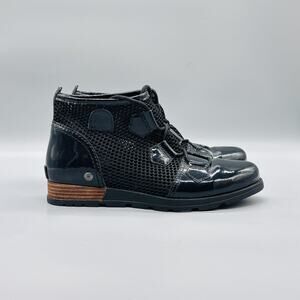 Sorel Boots Womens 10 Black Patent Leather Mesh Major Lace Ankle Low Wedge Shoes